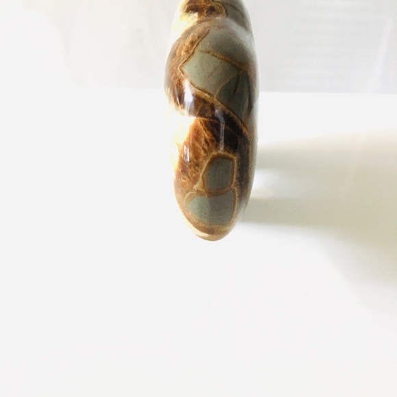 Calcite Crystal Filled Polished Septarian Buffalo Stone Sculpture Utah Crafted - Picture 6 of 6